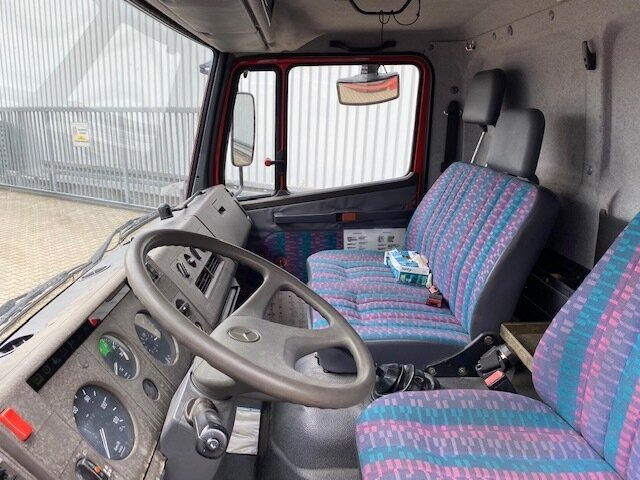 Mercedes-Benz LK 814 F 4x2 LK 814 F 4x2, Ziegler RW1, 6-Zylinder Motor - Camión de bomberos: foto 5 Mercedes-Benz LK 814 F 4x2 LK 814 F 4x2, Ziegler RW1, 6-Zylinder Motor - Camión de bomberos: foto 5