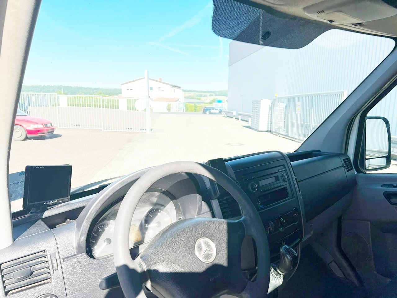 Mercedes-Benz Sprinter 209 CDI 4x2 Doka Sprinter 209 CDI 4x2 Doka - Furgoneta con lona, Furgoneta combi: foto 2 Mercedes-Benz Sprinter 209 CDI 4x2 Doka Sprinter 209 CDI 4x2 Doka - Furgoneta con lona, Furgoneta combi: foto 2