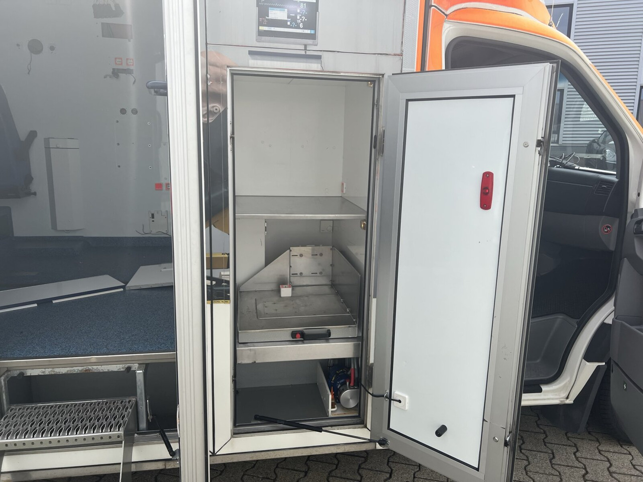 Ambulancia Mercedes-Benz Sprinter 516 CDI 4x2 Sprinter 516 CDI 4x2, Rettungswagen, Bi-Xenon: foto 6