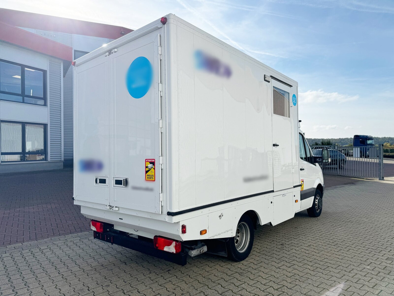 Camión caja cerrada Mercedes-Benz Sprinter 516 CDI 4x2 Sprinter 516 CDI 4x2, Übertragungsfahrzeug: foto 11 Camión caja cerrada Mercedes-Benz Sprinter 516 CDI 4x2 Sprinter 516 CDI 4x2, Übertragungsfahrzeug: foto 11
