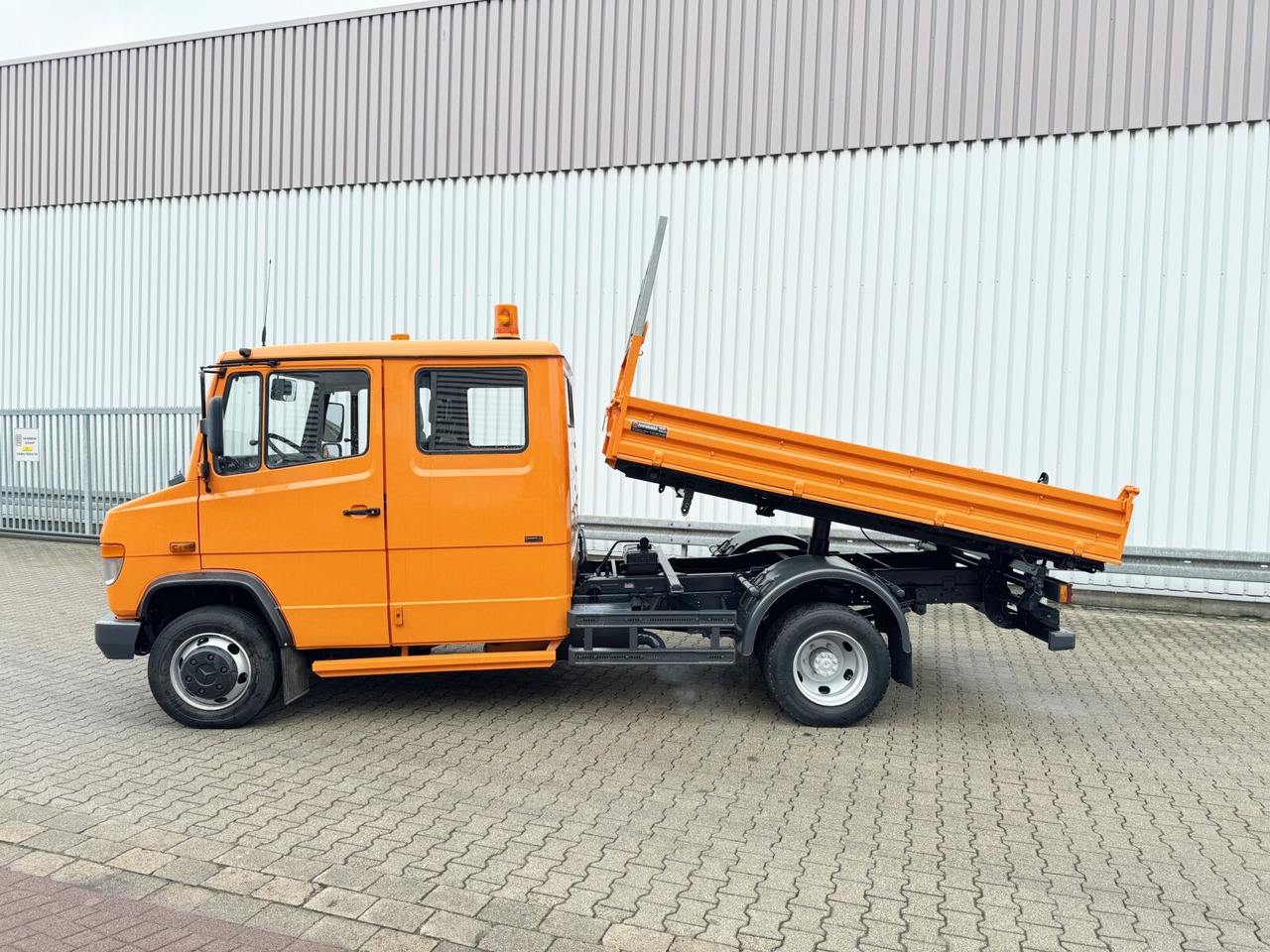 Furgoneta basculante, Furgoneta combi Mercedes-Benz Vario 816 D 4x2 Doka Vario 816 D 4x2 Doka, 2x AHK, Meiller Kipper, Ex-Stadtverwaltung: foto 12