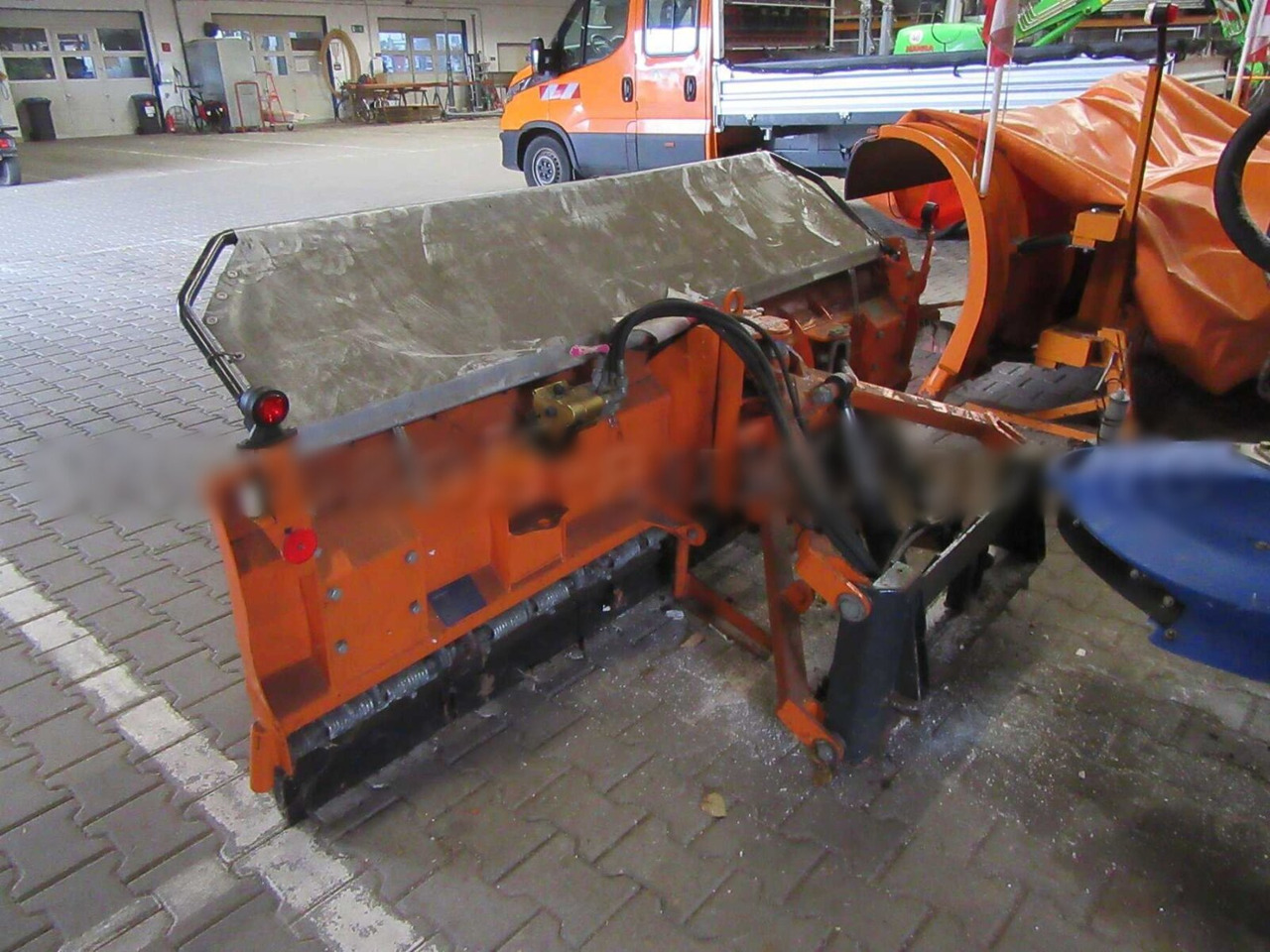 Camión multibasculante Mitsubishi Canter Fuso 6C18 4x4 Canter Fuso 6C18 4x4, Winterdienstausstattung, AJK HL 5-3.150 City-Abroller: foto 6 Camión multibasculante Mitsubishi Canter Fuso 6C18 4x4 Canter Fuso 6C18 4x4, Winterdienstausstattung, AJK HL 5-3.150 City-Abroller: foto 6