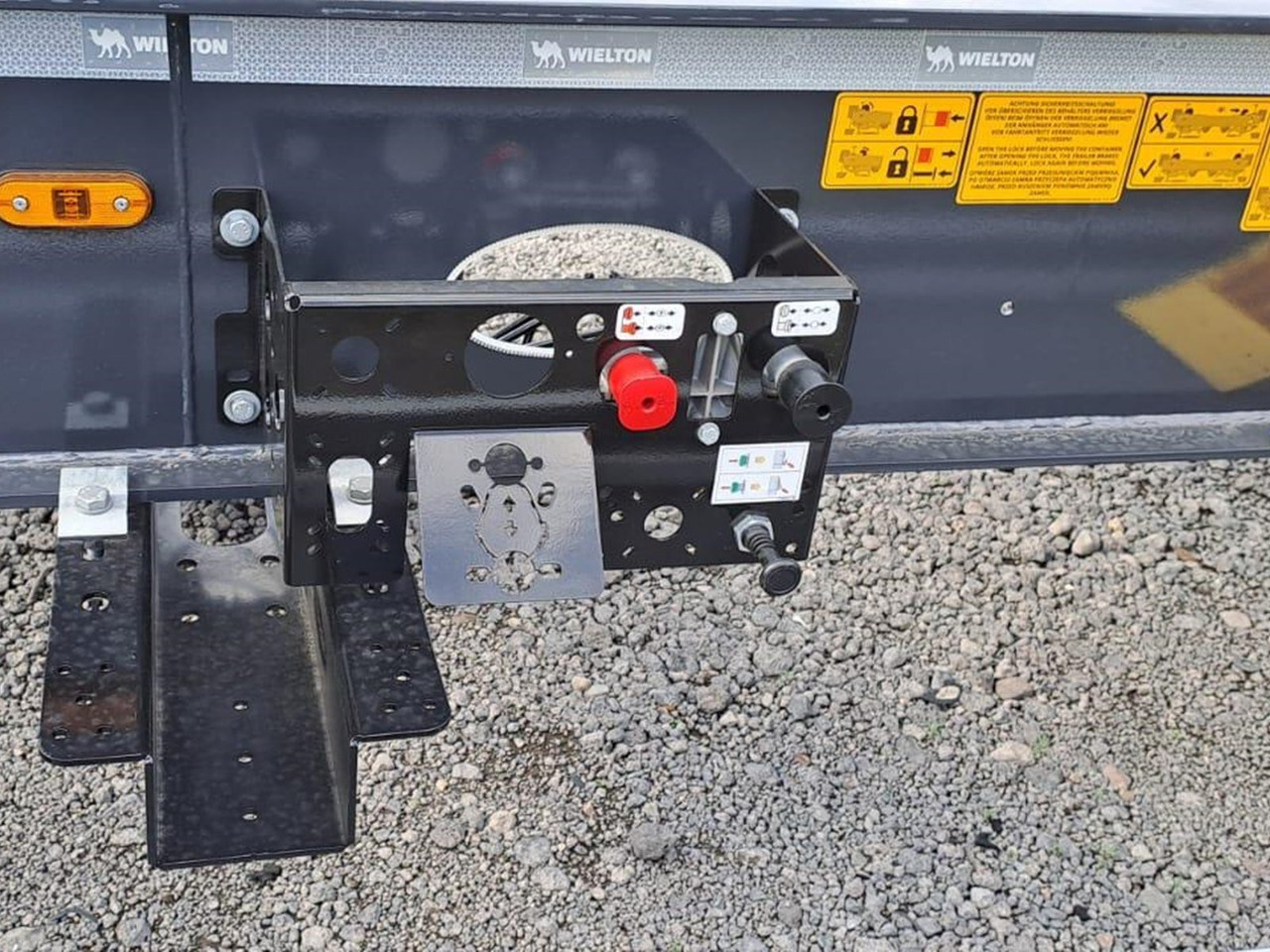 Leasing de  PS2H M3 PS2H M3 Schlitten-Abrollanhänger PS2H M3 PS2H M3 Schlitten-Abrollanhänger: foto 10