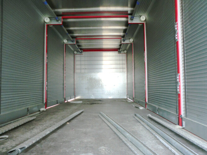 Camión caja cerrada Renault Midlum 220 DXi 4x2 Midlum 220 DXi   4x2Getränkekoffer TÜV:2019: foto 11