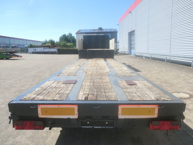 Schwarzmüller STP 3/ZV-N STP 3/ZV-N, 3-Achse nachlaufgelenkt, mit 6x Twist Lock - Semirremolque góndola rebajadas: foto 4 Schwarzmüller STP 3/ZV-N STP 3/ZV-N, 3-Achse nachlaufgelenkt, mit 6x Twist Lock - Semirremolque góndola rebajadas: foto 4
