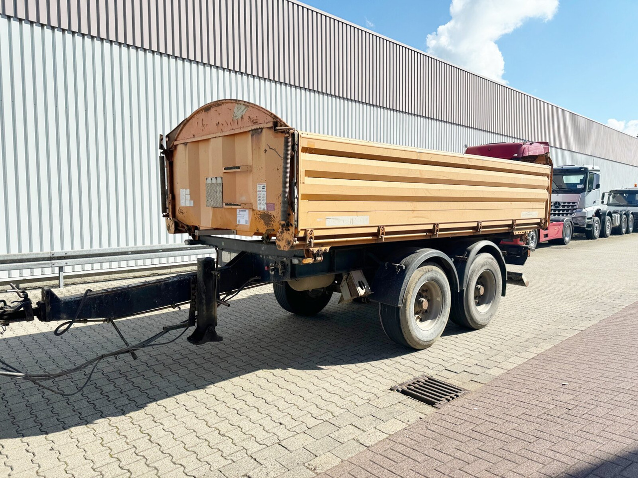 Schwarzmüller TKA 18 TKA 18, Alu-Bordwände, ca. 11m³ - Remolque volquete: foto 3 Schwarzmüller TKA 18 TKA 18, Alu-Bordwände, ca. 11m³ - Remolque volquete: foto 3