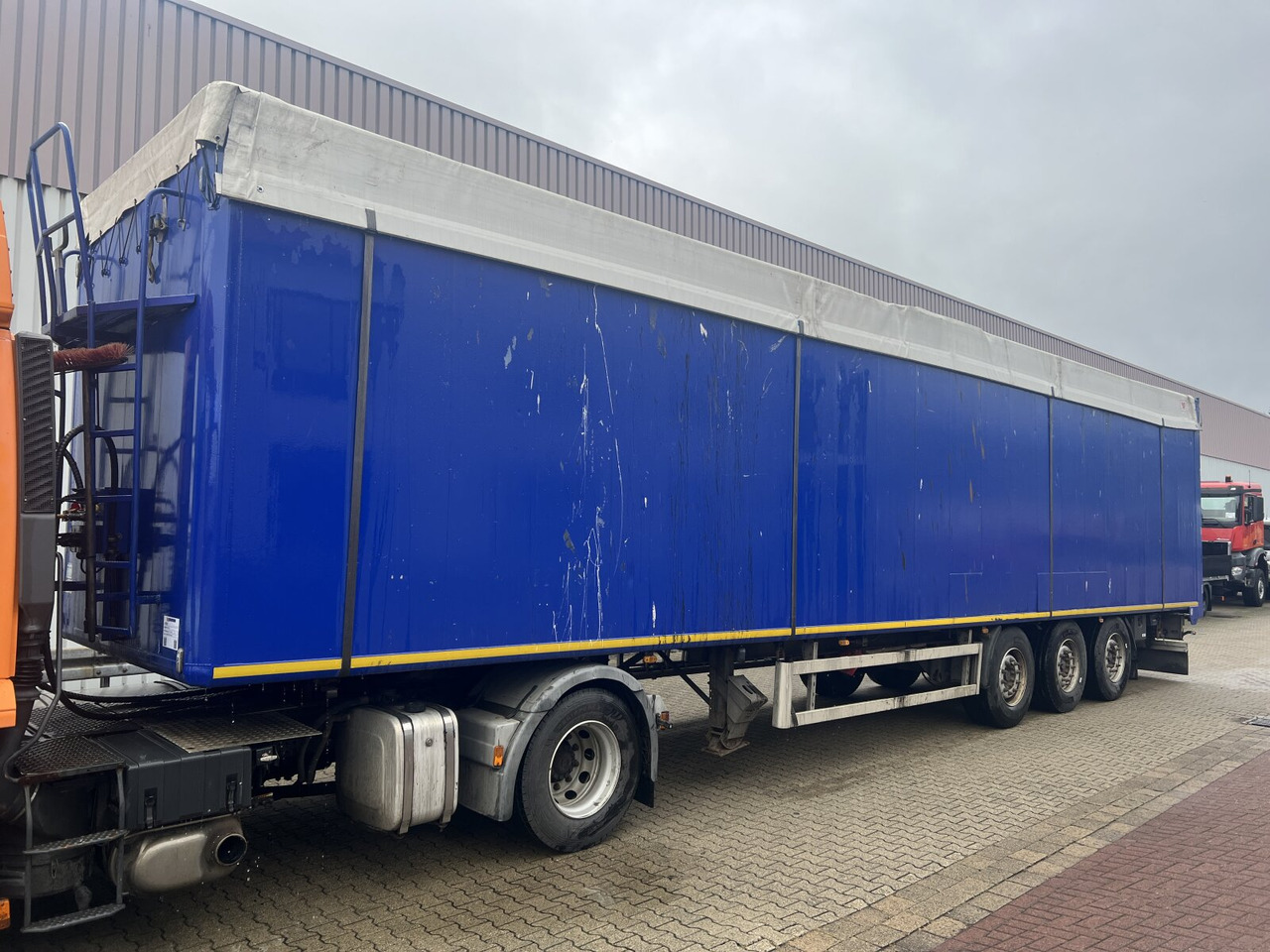 Kraker CF 200 Kraker CF 200 Schubbodenauflieger, ca. 92m³ - Semirremolque: foto 1 Kraker CF 200 Kraker CF 200 Schubbodenauflieger, ca. 92m³ - Semirremolque: foto 1