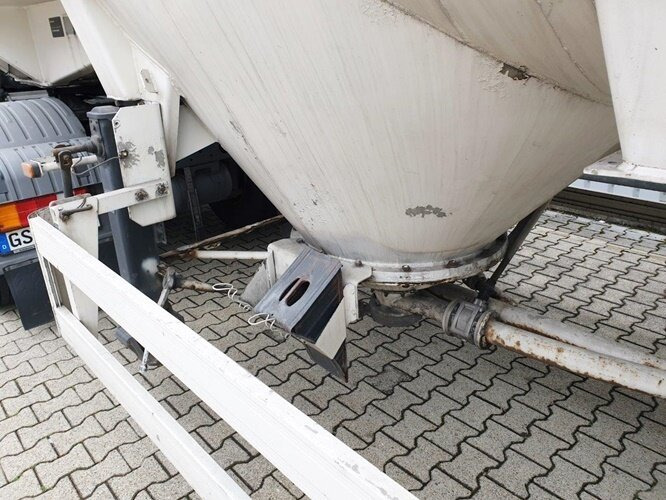 Spitzer SF 2455/4 UN PM SF 2455/4 UN PM Siloaufliger ca. 55m³ - Semirremolque silo: foto 2 Spitzer SF 2455/4 UN PM SF 2455/4 UN PM Siloaufliger ca. 55m³ - Semirremolque silo: foto 2