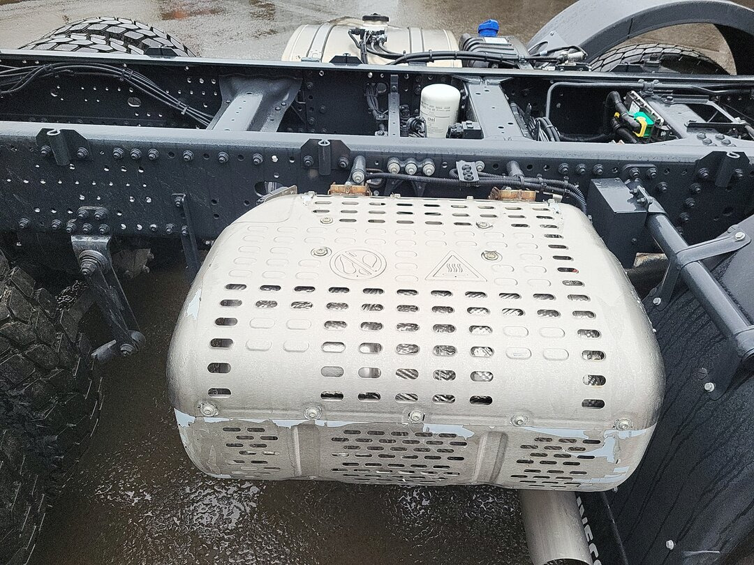 T-Way AT410T51/58 8x4 T-Way AT410T51/58 8x4, Retarder, Nebenantrieb, 4x VORHANDEN! - Camión chasis: foto 3 T-Way AT410T51/58 8x4 T-Way AT410T51/58 8x4, Retarder, Nebenantrieb, 4x VORHANDEN! - Camión chasis: foto 3