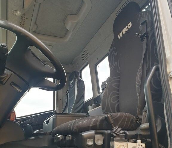Trakker AD260T45W 6x6 Trakker AD260T45W 6x6 - Camión chasis: foto 2 Trakker AD260T45W 6x6 Trakker AD260T45W 6x6 - Camión chasis: foto 2