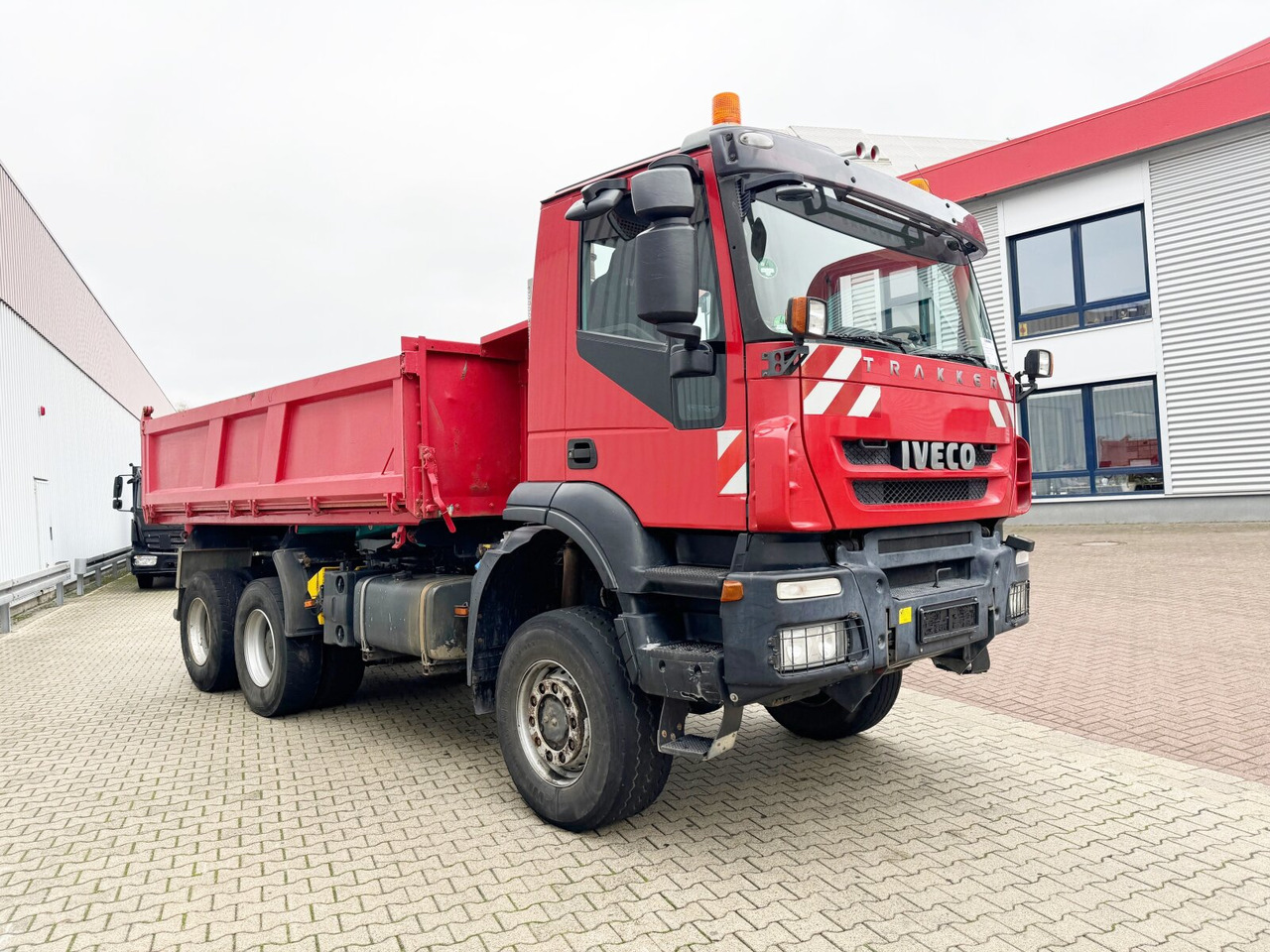Camión volquete Trakker AD260T45W 6x6 Trakker AD260T45W 6x6, Bordmatik: foto 9