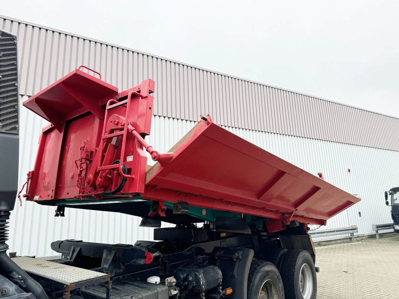 Camión volquete Trakker AD260T45W 6x6 Trakker AD260T45W 6x6, Bordmatik: foto 14