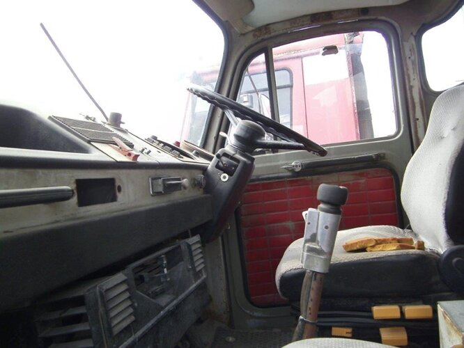 V5 4x2 Saurer V5 4x2 - Camión volquete: foto 4 V5 4x2 Saurer V5 4x2 - Camión volquete: foto 4