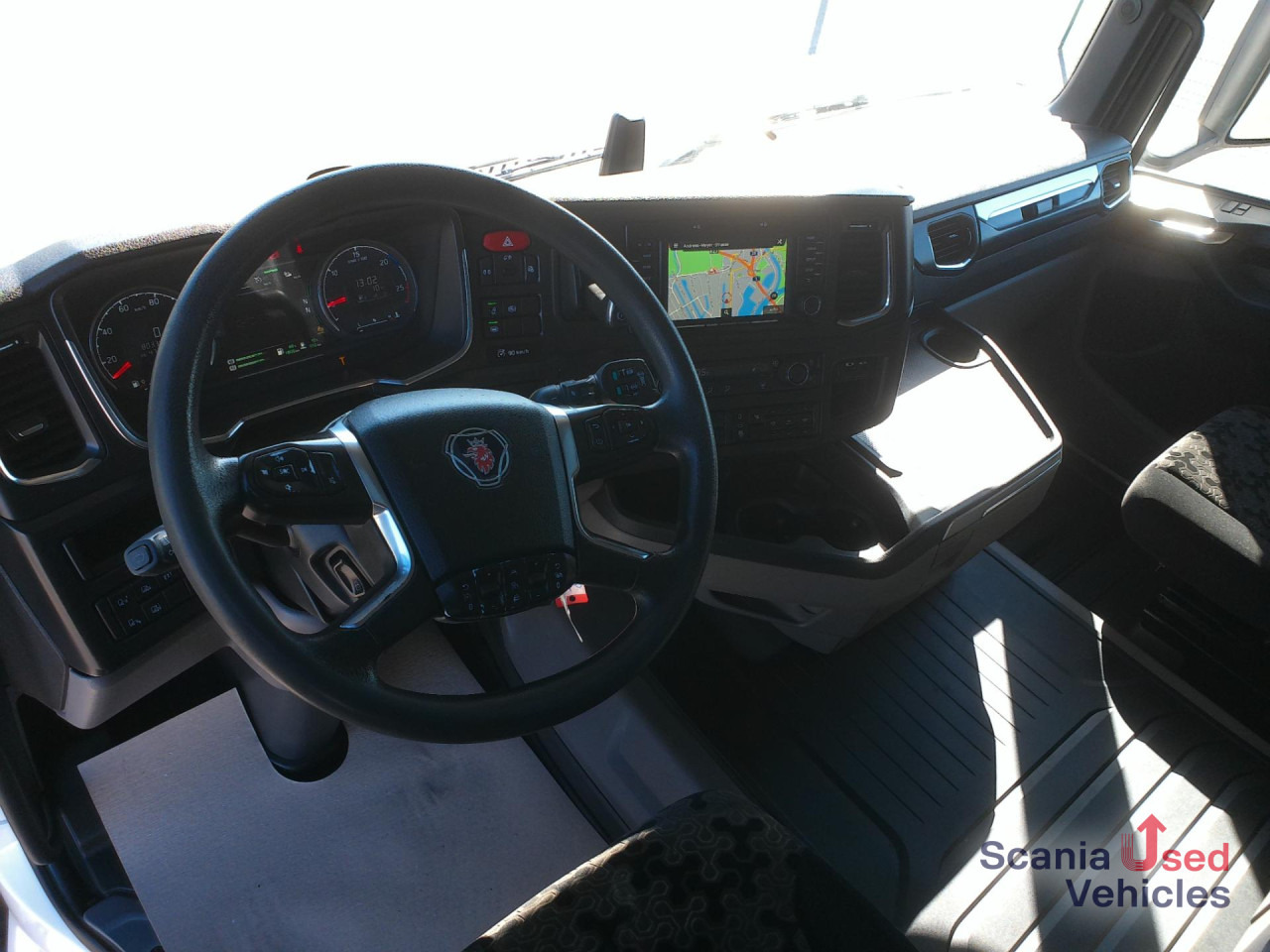 SCANIA R 450 A4X2NA 2 Tanks - Cabeza tractora: foto 2 SCANIA R 450 A4X2NA 2 Tanks - Cabeza tractora: foto 2