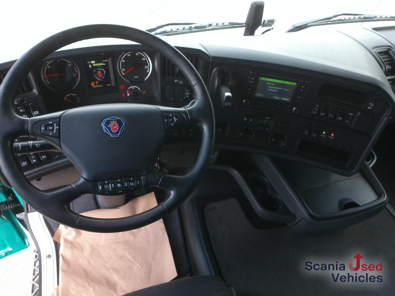 SCANIA R450LB6x2*4MNB LBW 2,0t NUR 462 TKM! HU neu! - Camión lona: foto 2 SCANIA R450LB6x2*4MNB LBW 2,0t NUR 462 TKM! HU neu! - Camión lona: foto 2