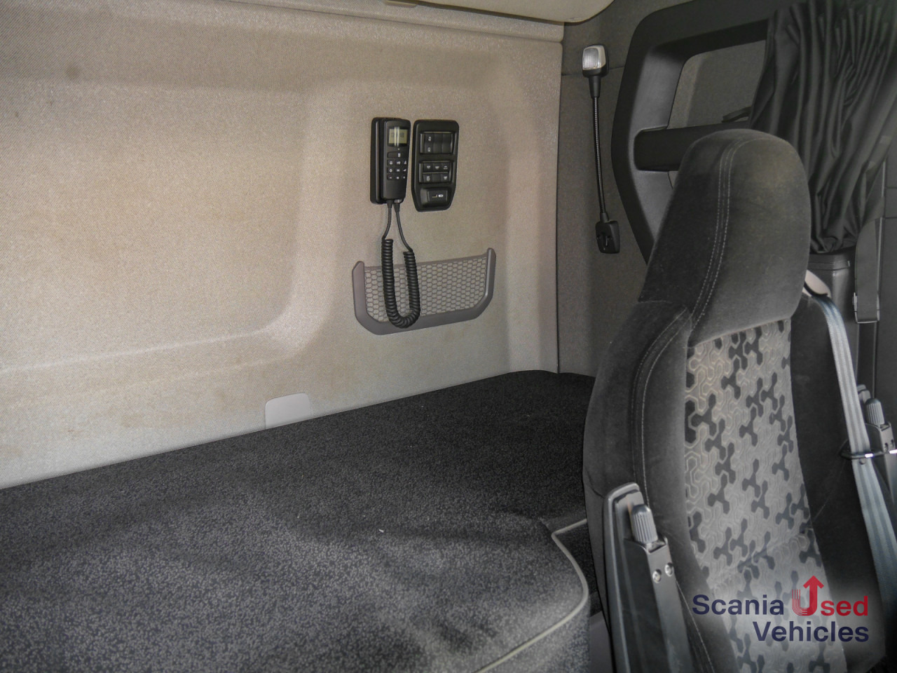 SCANIA R 450 A4X2NA - Cabeza tractora: foto 2 SCANIA R 450 A4X2NA - Cabeza tractora: foto 2