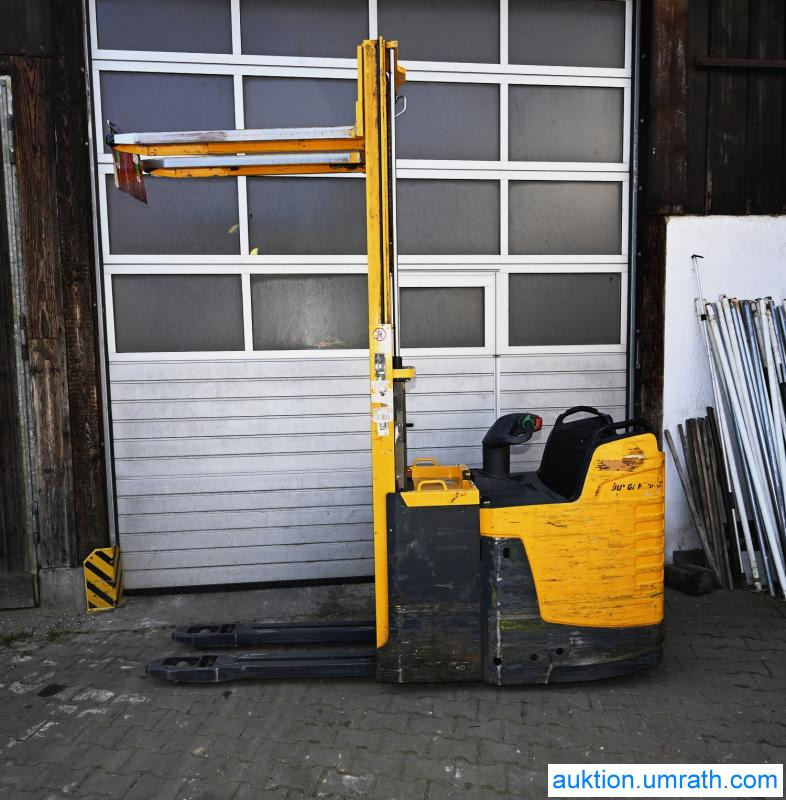 Jungheinrich ERD220 / ERD 220 Hochhubwagen Doppelstock Hubwagen Ameise Elektro Stapler Initialhub Freihub Batterie aus 2023 - Recoge pedidos: foto 2 Jungheinrich ERD220 / ERD 220 Hochhubwagen Doppelstock Hubwagen Ameise Elektro Stapler Initialhub Freihub Batterie aus 2023 - Recoge pedidos: foto 2