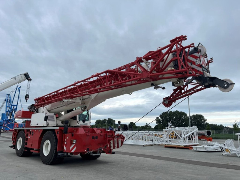 Liebherr LRT 1090-2.1 - Autogrúa: foto 1 Liebherr LRT 1090-2.1 - Autogrúa: foto 1