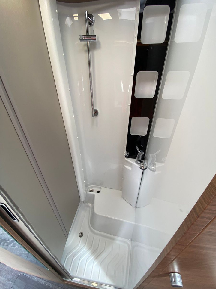 Autocaravana perfilada Knaus Tourer Van 500 LT, slide Bett, 4 P. Zulassung: foto 13