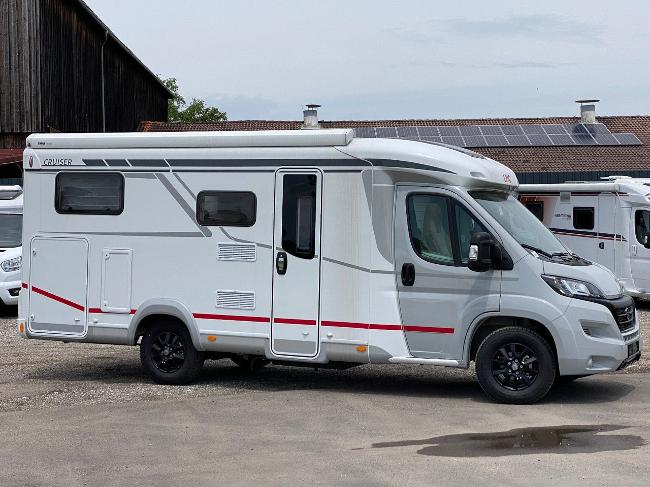 LMC Cruiser V 646 G, SAT, Navi, Sondermodell,16 Zoll - Autocaravana perfilada: foto 2 LMC Cruiser V 646 G, SAT, Navi, Sondermodell,16 Zoll - Autocaravana perfilada: foto 2