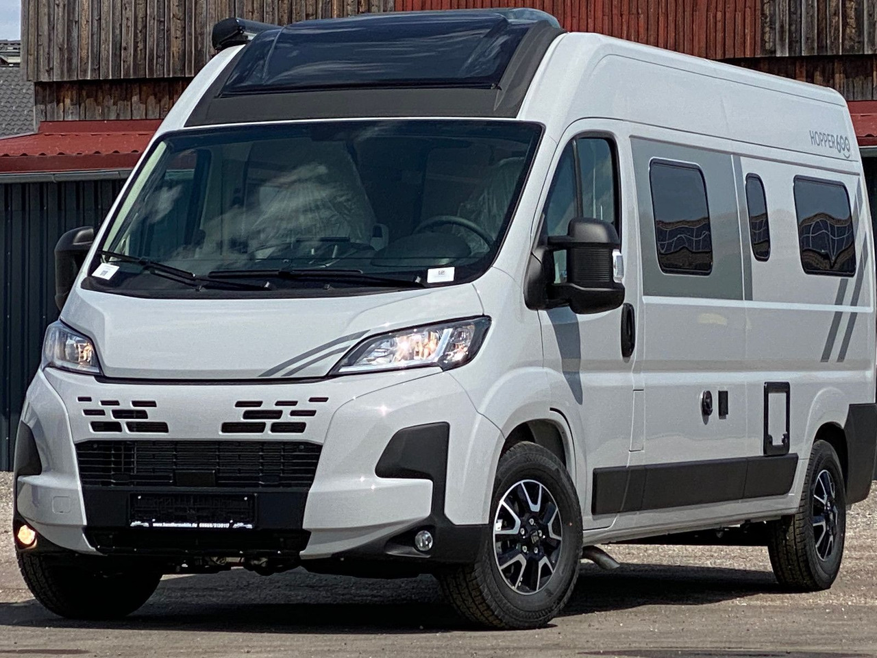 LMC INNOVAN 600 ,Dieselheizung,Modell 25 Skyroof - Cámper: foto 1 LMC INNOVAN 600 ,Dieselheizung,Modell 25 Skyroof - Cámper: foto 1