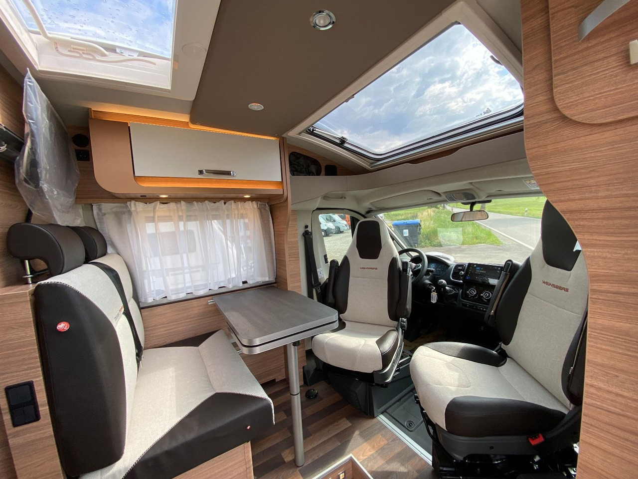 Autocaravana perfilada Weinsberg CaraCompact 600 MEG EDITION [PEPPER]25 Modell S7: foto 19