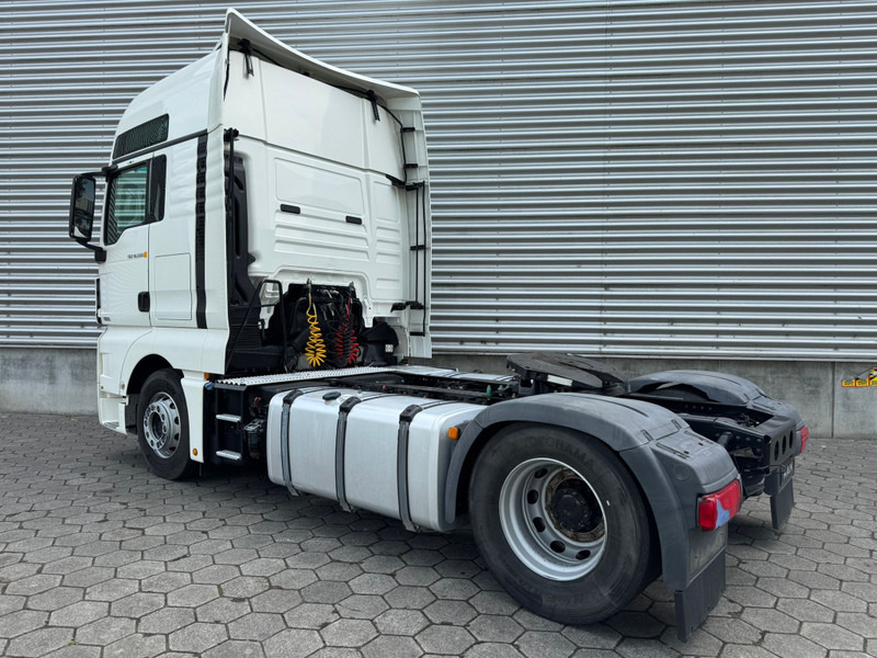 MAN TGX 18.500 XXL / Intarder / Roof Klima / 2 Tanks - Cabeza tractora: foto 3 MAN TGX 18.500 XXL / Intarder / Roof Klima / 2 Tanks - Cabeza tractora: foto 3