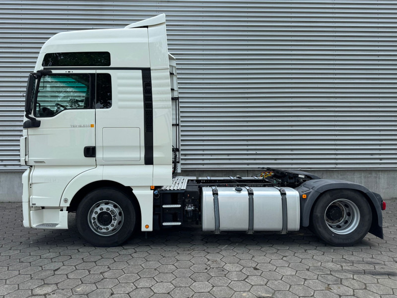MAN TGX 18.500 XXL / Intarder / Roof Klima / 2 Tanks - Cabeza tractora: foto 5 MAN TGX 18.500 XXL / Intarder / Roof Klima / 2 Tanks - Cabeza tractora: foto 5