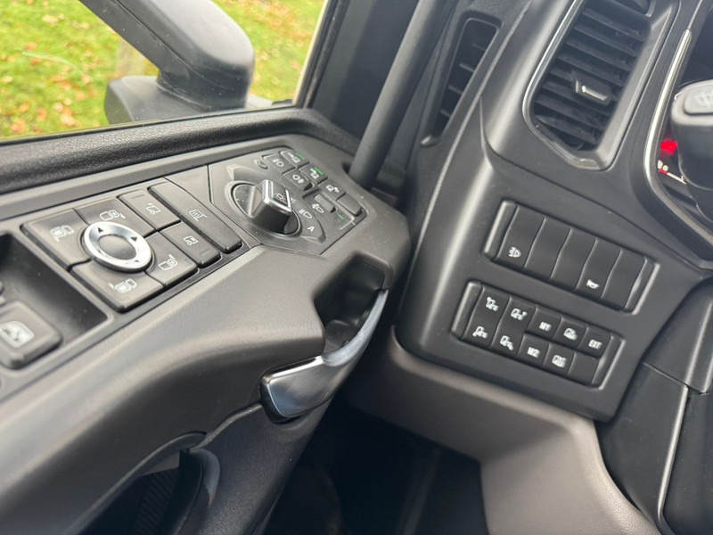 Cabeza tractora Scania R410 / Retarder / Night Klima / 2 Tanks / Full Air / TUV: 3-2026 / NL Truck: foto 19 Cabeza tractora Scania R410 / Retarder / Night Klima / 2 Tanks / Full Air / TUV: 3-2026 / NL Truck: foto 19