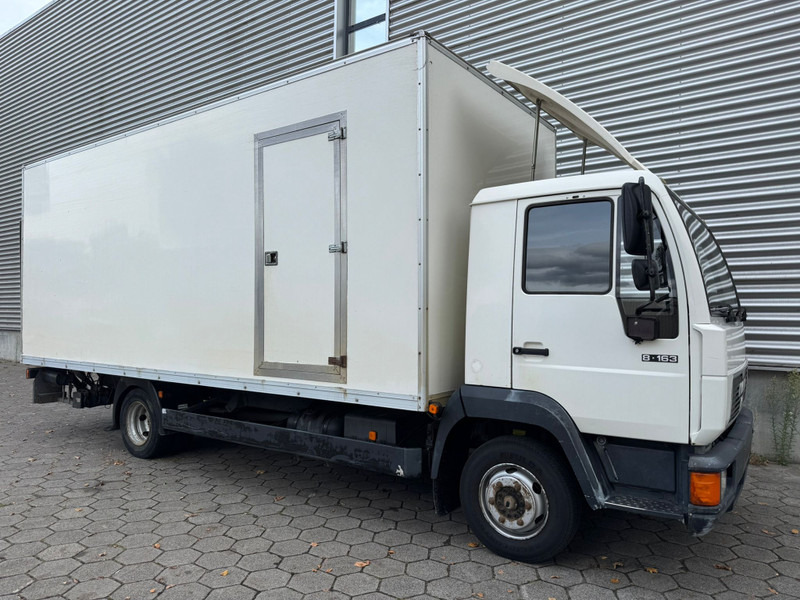MAN 8.163 / Tail Lift / Manual / 3 Seats / Belgium Truck - Camión caja cerrada: foto 2 MAN 8.163 / Tail Lift / Manual / 3 Seats / Belgium Truck - Camión caja cerrada: foto 2