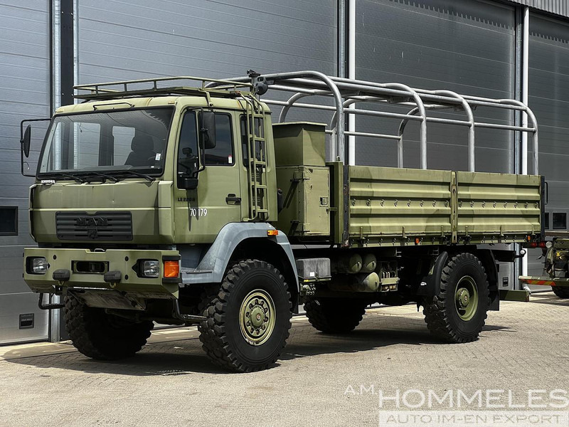 MAN 18.225 LAC 4x4 - Camión: foto 2 MAN 18.225 LAC 4x4 - Camión: foto 2