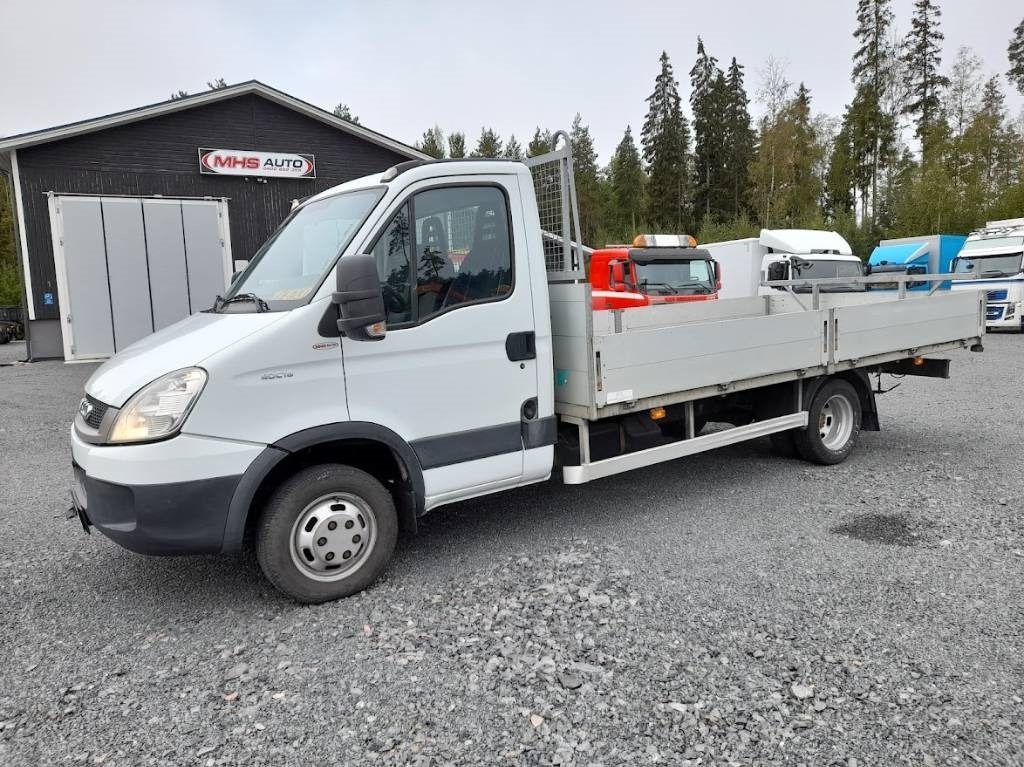 Iveco Daily 40 C18 automat - Furgoneta caja abierta: foto 1 Iveco Daily 40 C18 automat - Furgoneta caja abierta: foto 1