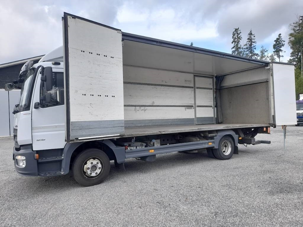 Mercedes-Benz Atego 918 - Camión frigorífico: foto 1 Mercedes-Benz Atego 918 - Camión frigorífico: foto 1