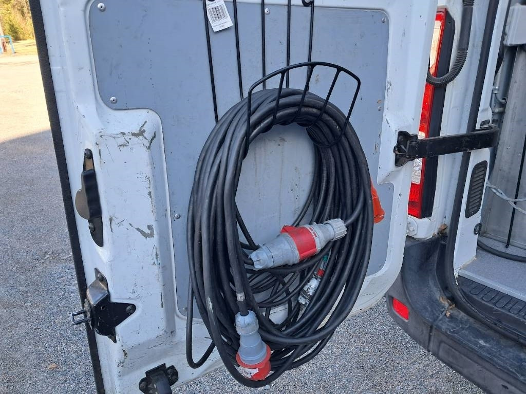 Camión tienda, Furgoneta Nissan NV 400 Food Truck Gilli/Katukeittiö auto: foto 20