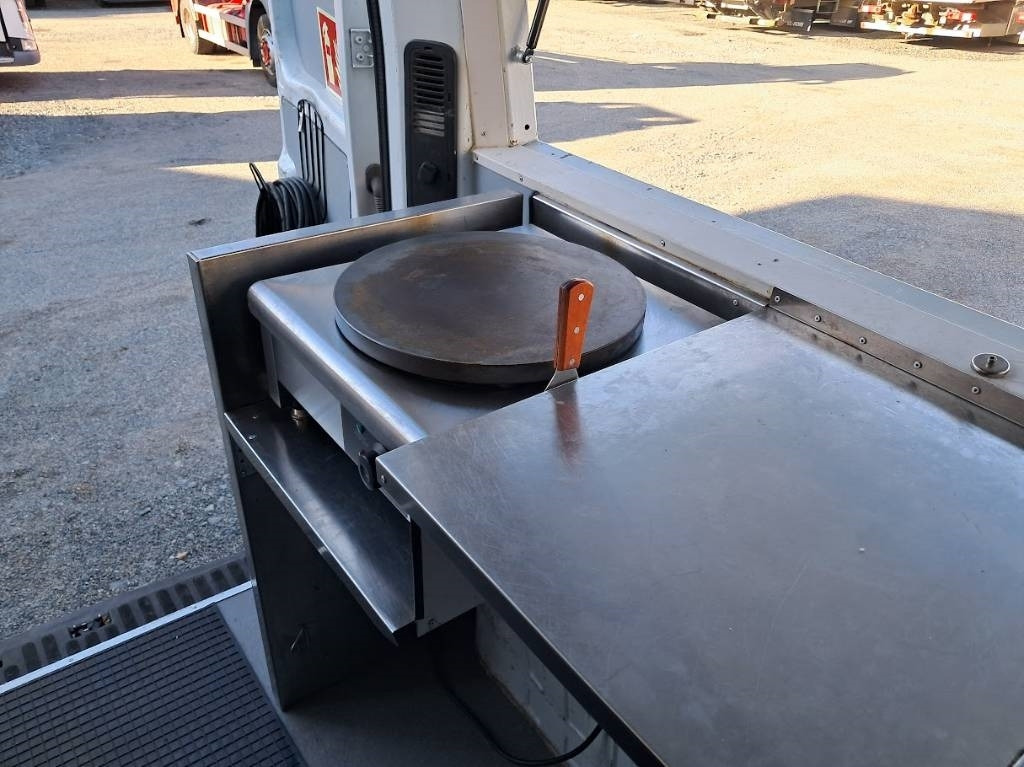 Camión tienda, Furgoneta Nissan NV 400 Food Truck Gilli/Katukeittiö auto: foto 18