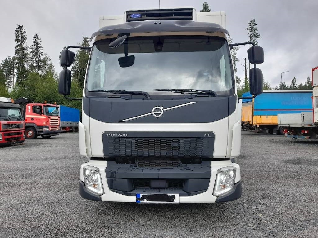 Volvo FL 210 - Camión frigorífico: foto 2 Volvo FL 210 - Camión frigorífico: foto 2
