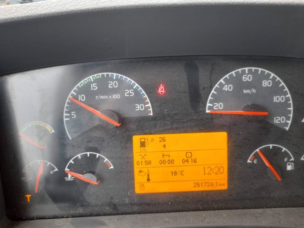 Camión grúa Volvo FL 240: foto 12