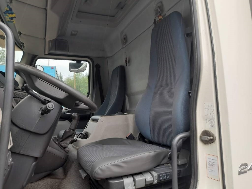 Camión grúa Volvo FL 240: foto 11