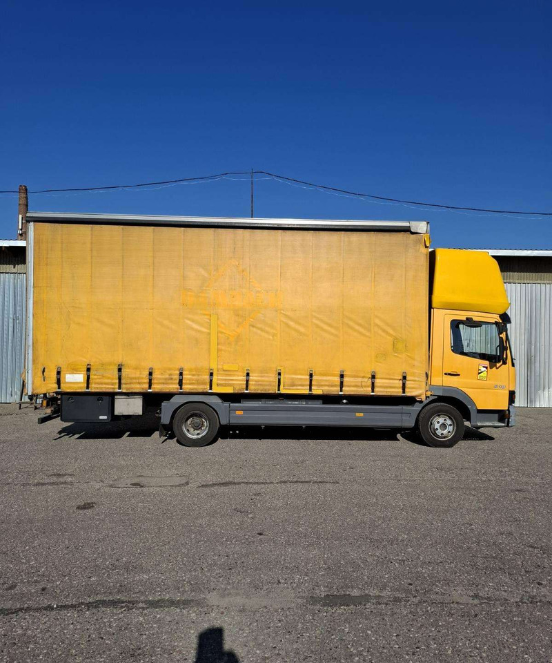 Mercedes-Benz Atego - Camión lona: foto 2 Mercedes-Benz Atego - Camión lona: foto 2