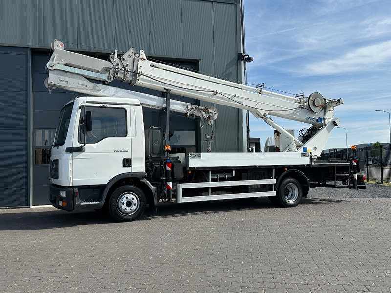 Böcker AK 32/1500 SPS Truck Crane,28.694 km!,3.926 hours! - Grúa todo terreno: foto 1 Böcker AK 32/1500 SPS Truck Crane,28.694 km!,3.926 hours! - Grúa todo terreno: foto 1