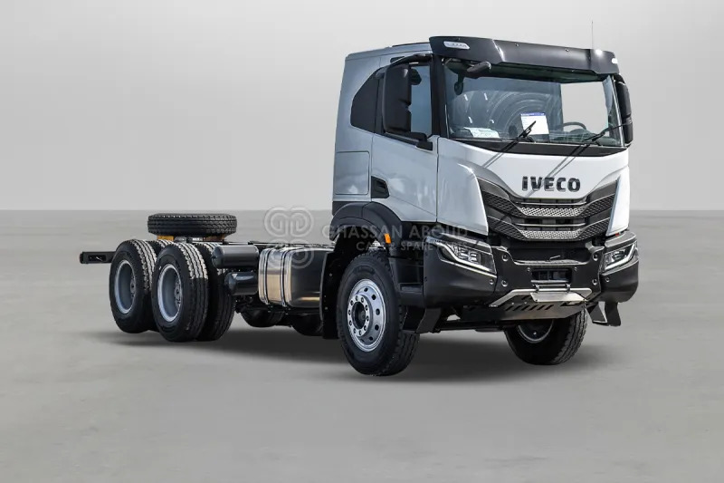 IVECO T-WAY AT380T47H 6X4 R24 TYRES CHASSIS - Barcelona Stock - Camión chasis: foto 1 IVECO T-WAY AT380T47H 6X4 R24 TYRES CHASSIS - Barcelona Stock - Camión chasis: foto 1