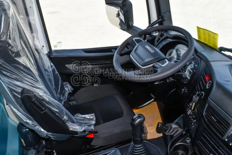 Camión chasis Iveco T-WAY AD380T47H 6x4 R24 Tyres Chassis - Barcelona Stock: foto 6 Camión chasis Iveco T-WAY AD380T47H 6x4 R24 Tyres Chassis - Barcelona Stock: foto 6