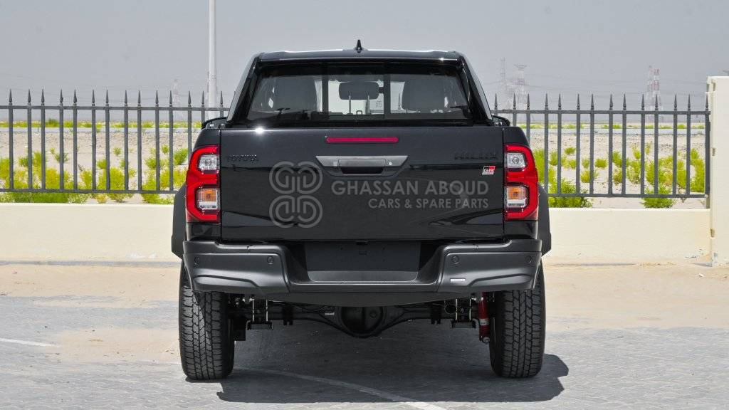 TOYOTA HILUX DC 2.8L DIESEL 4X4 GR-S A/T MY24 - Pick-up: foto 4 TOYOTA HILUX DC 2.8L DIESEL 4X4 GR-S A/T MY24 - Pick-up: foto 4