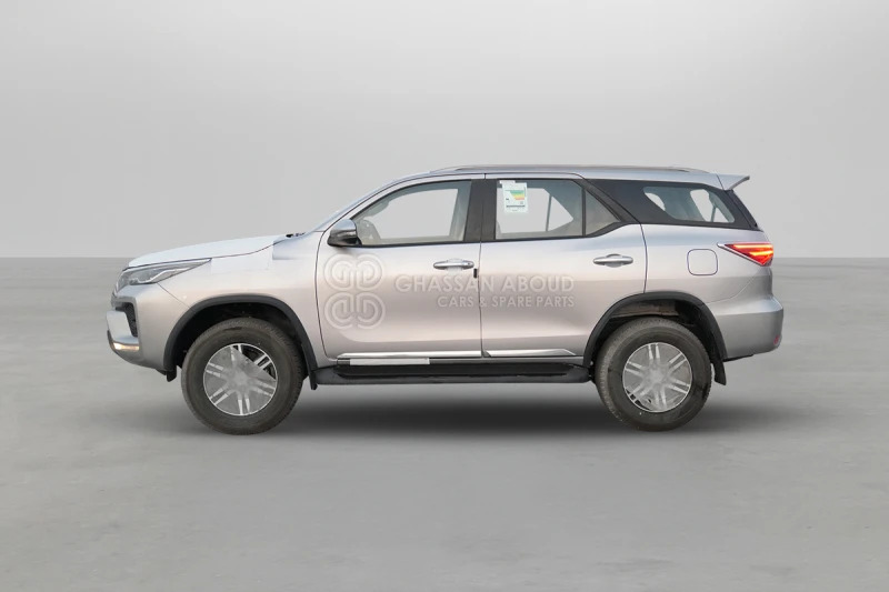 Toyota Fortuner 4x4 - SUV/ Todoterreno: foto 3 Toyota Fortuner 4x4 - SUV/ Todoterreno: foto 3