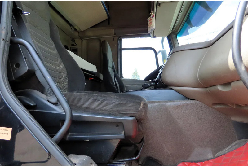 Cabeza tractora DAF CF 85.460 Manual gearbox: foto 16