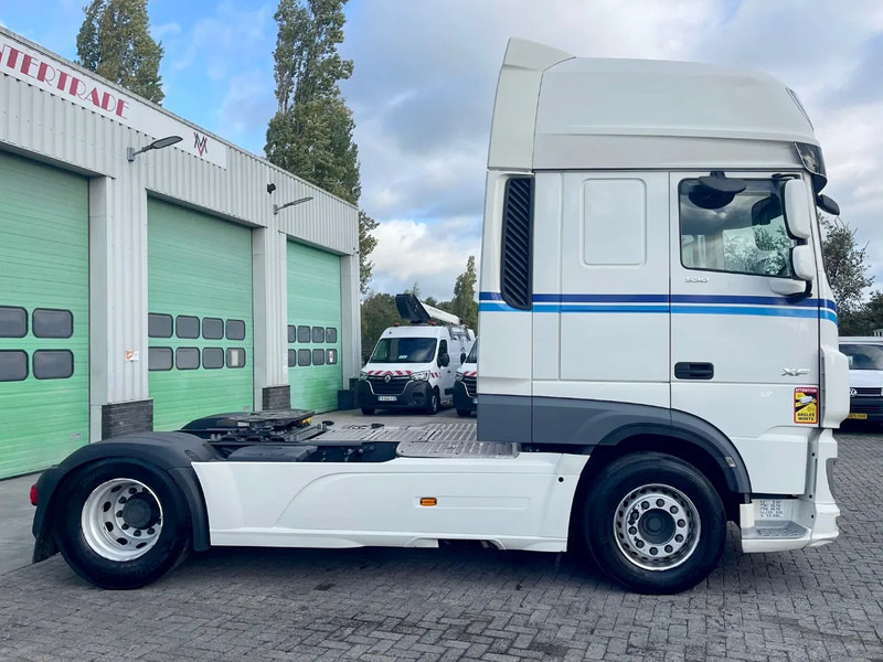 DAF XF 530 2018, PARKING CLIMA, FRIGO - Cabeza tractora: foto 4 DAF XF 530 2018, PARKING CLIMA, FRIGO - Cabeza tractora: foto 4
