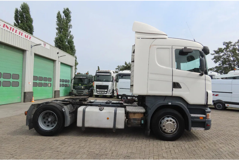 Scania R420 2 tanks, 2 beds, manual gearbox - Cabeza tractora: foto 4 Scania R420 2 tanks, 2 beds, manual gearbox - Cabeza tractora: foto 4