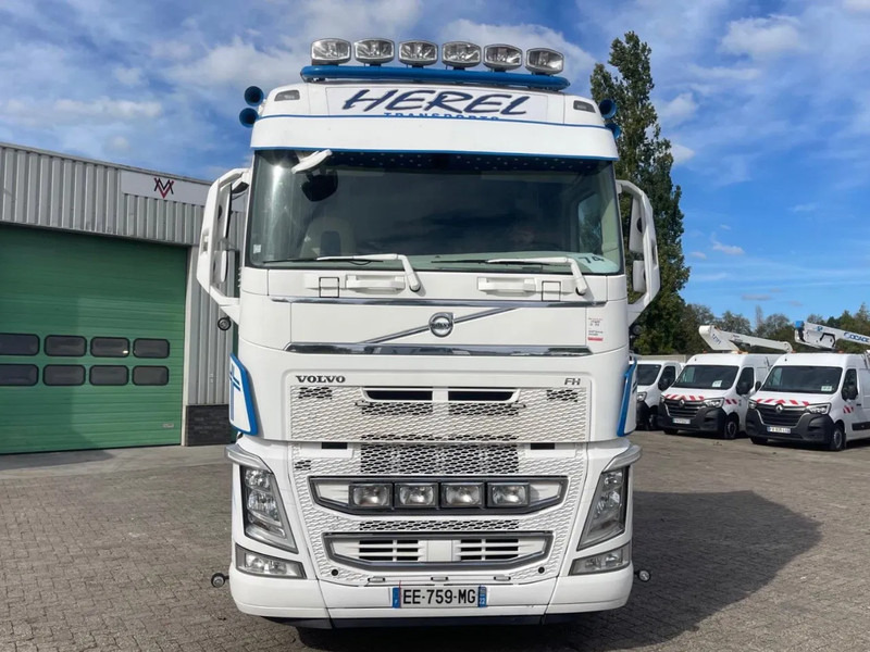 Volvo FH 500 Real leather, FRIGO, ACC, ! ROYAL TRUCK! APK till 07-04-2026 - Cabeza tractora: foto 2 Volvo FH 500 Real leather, FRIGO, ACC, ! ROYAL TRUCK! APK till 07-04-2026 - Cabeza tractora: foto 2