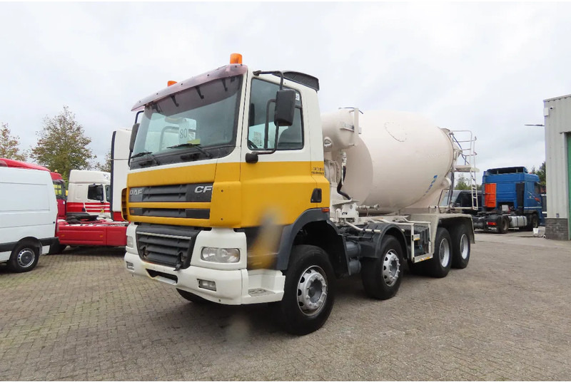 DAF CF 430 8x4, full spring ! Great condition - Camión hormigonera: foto 1 DAF CF 430 8x4, full spring ! Great condition - Camión hormigonera: foto 1