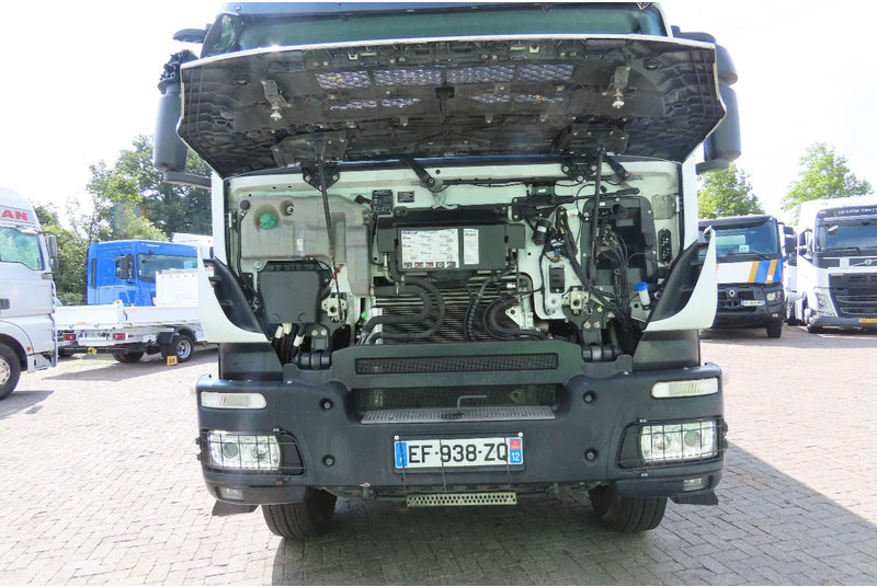 Camión cisterna Iveco Eurotrakker 410 8x4. Light damages, 100% all working. 100% drivable: foto 17
